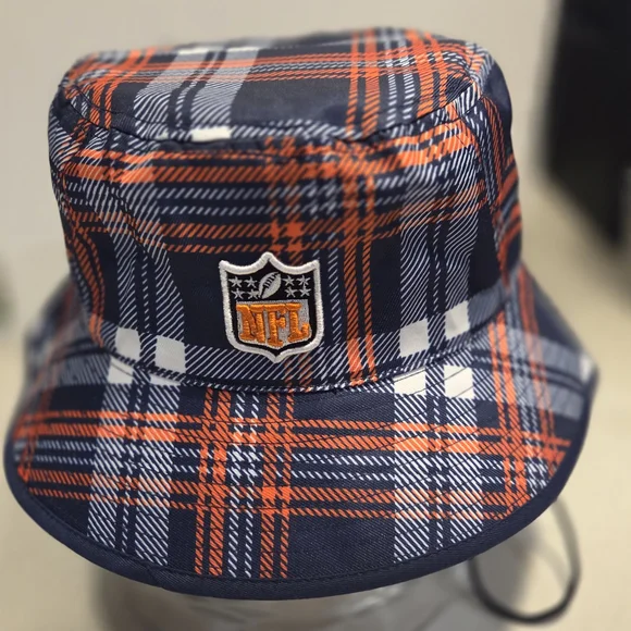 Chicago Bears New Era Plaid Bucket Hat. New - Picture 2 of 2
